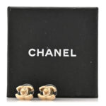 Metal CC Turnlock Earrings Gold - Image 5